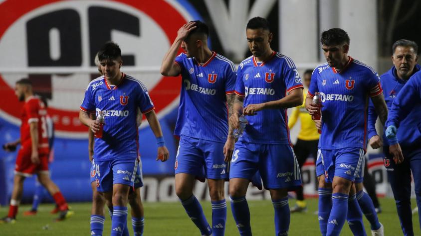 La U peor que nunca: cayó ante La Calera y llega al Superclásico completamente hundida