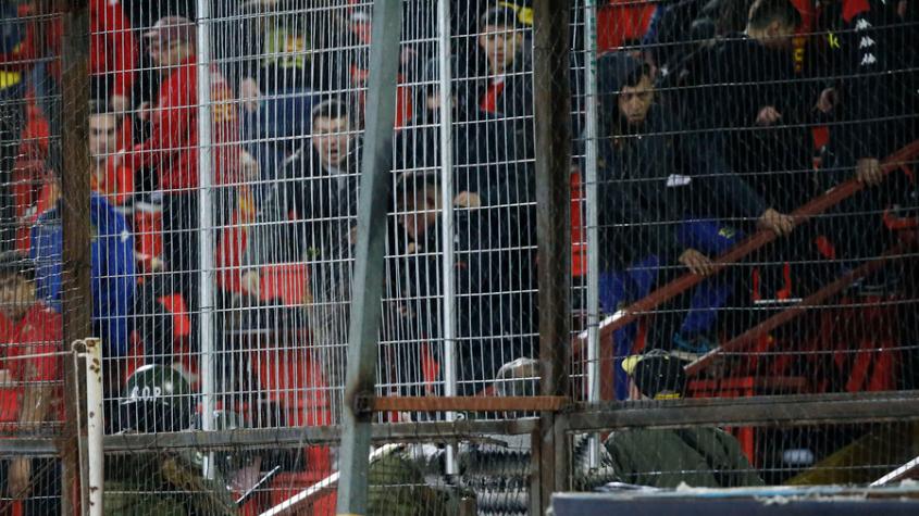 Violencia en el estadio Santa Laura: hinchas de Unión Española se enfrentaron a Carabineros