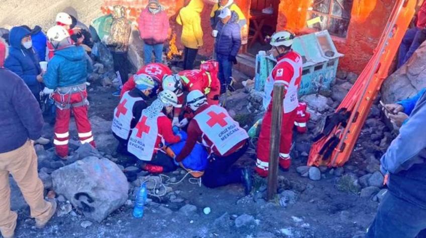 Cuerpos de los alpinistas recuperados - Créditos: Cruz Roja