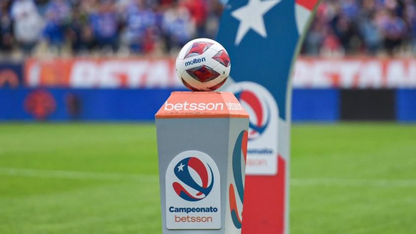 ¿Más problemas para el fútbol chileno? Subtel acordó bloqueo total de casas de apuestas online