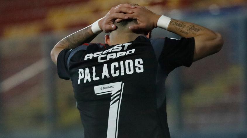 Carlos Palacios se perderá el Clásico entre Colo Colo y la UC - Crédito: Photosport.