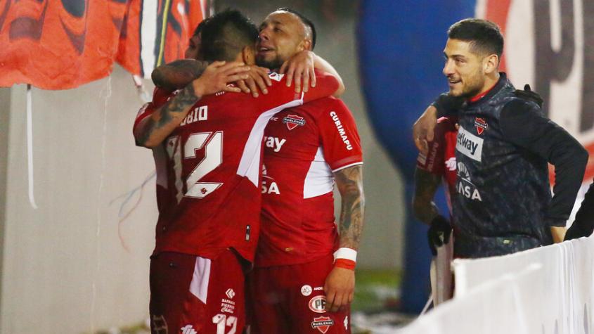 Salió del fondo: Ñublense consiguió una victoria fundamental ante Everton de Viña del Mar