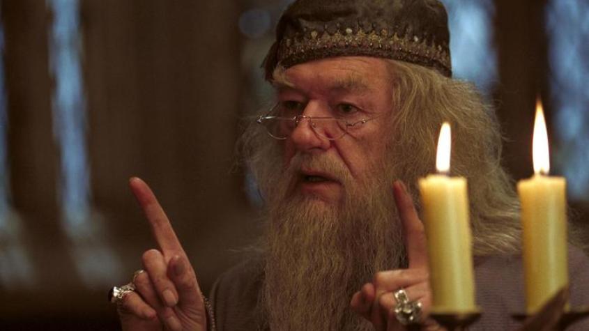 Michael Gambon caracterizado como Dumbledore - Créditos: Archivo