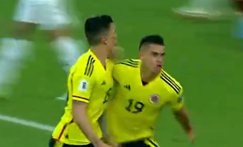 Mateus Uribe anotó polémico gol en las Eliminatorias - Crédito: Captura de pantalla.