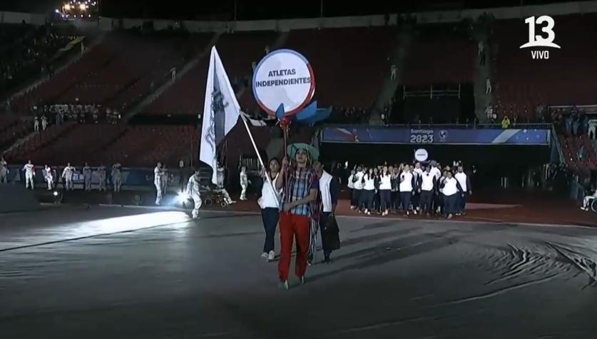 Santiago 2023: ¿Quiénes eran los deportistas independientes que desfilaron sin bandera en la ceremonia inaugural?