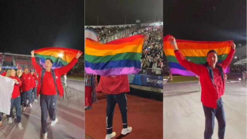 Deportista del Team Chile desfila con bandera LGBTQ+