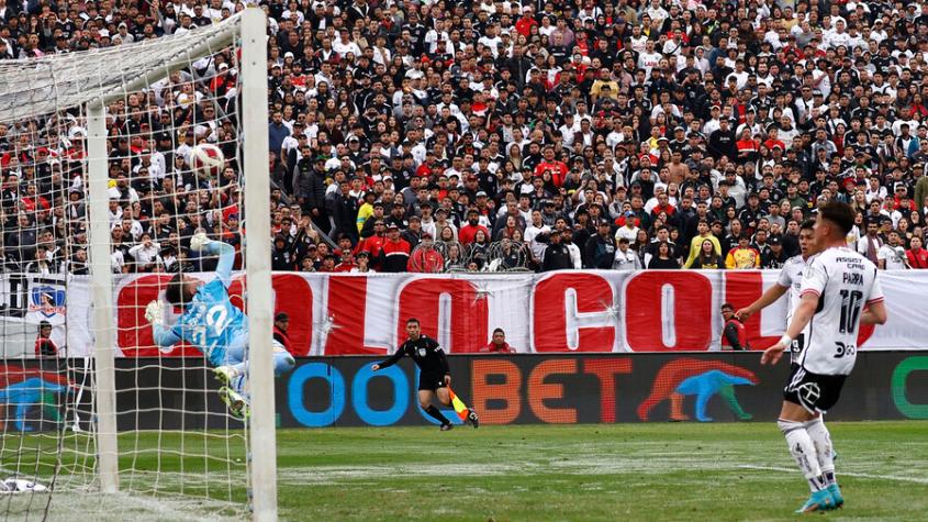 ¡Era el primero de Colo Colo! Nicolás Peranic y el travesaño de la UC impidieron un golazo de Jordhy Thompson