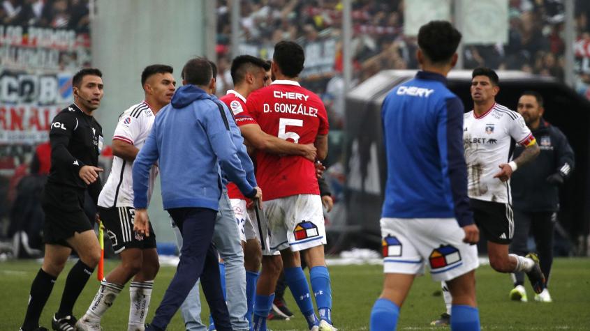La inesperada pelea que marcó el final del caliente clásico entre Colo Colo y la UC