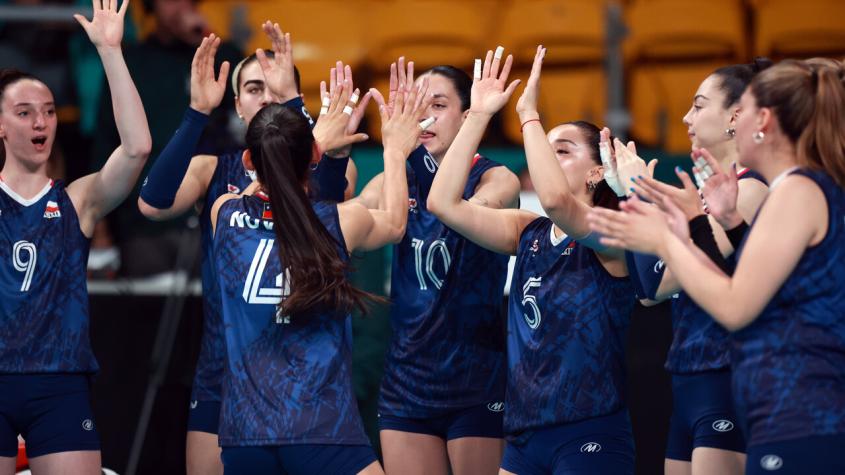 El Team Chile del vóleibol femenino terminó quinto en Santiago 2023 - Créditos: Photosport