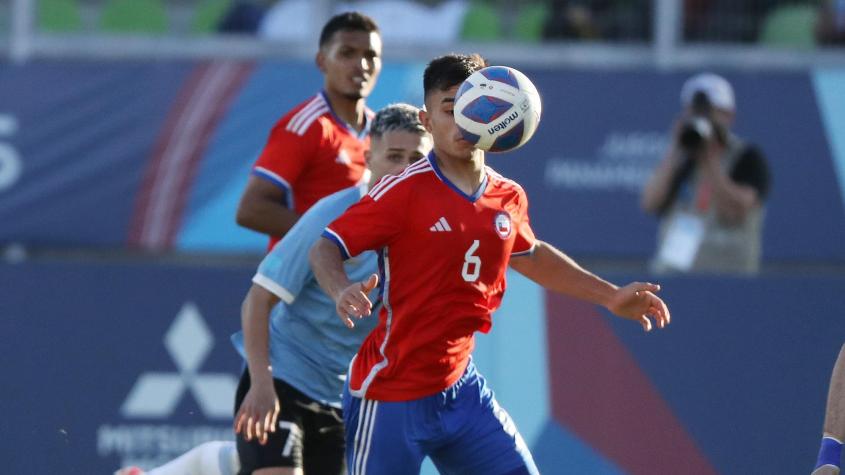 VIDEO | ¡Pura calidad! La notable jugada de Vicente Pizarro ante Uruguay que saca aplausos en Santiago 2023