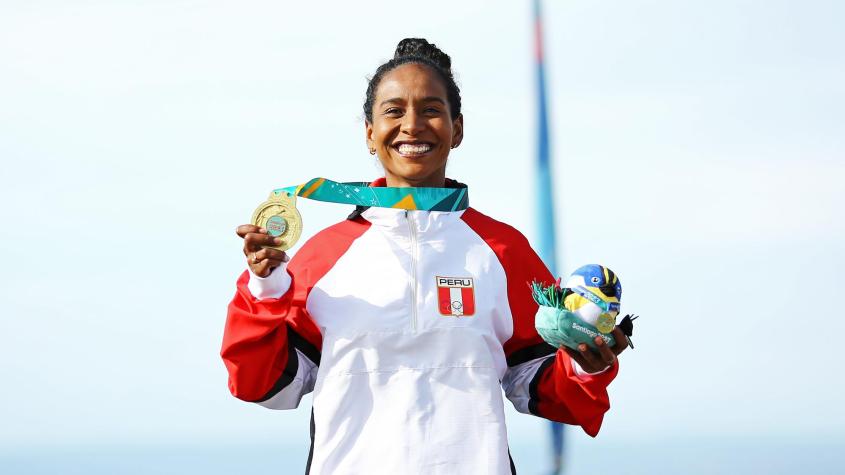 En Perú anuncian proyecto de ley para que sus medallistas en Santiago 2023 reciban una casa como premio