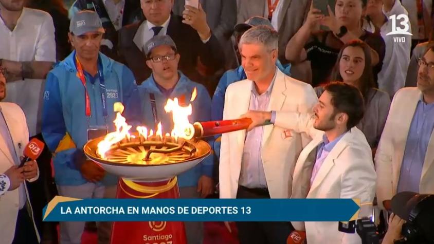 ¡El fuego Panamericano ya está acá! La antorcha de Santiago 2023 llegó a iluminar Canal 13