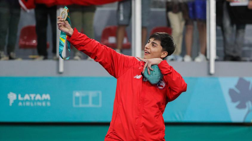 Enrique Villalón obtuvo medalla de oro en el karate: así fue la jornada del Team Chile en Santiago 2023
