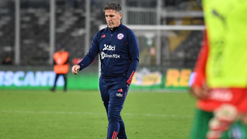 "Berizzo ya se va": los hinchas explotan contra el técnico de la Roja y piden su salida