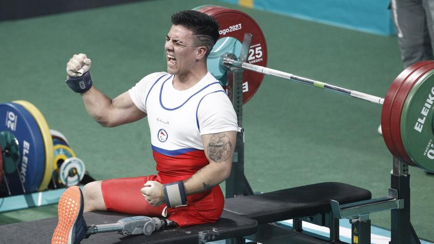 Javier Jiménez le dio una medalla de plata a Chile en el para powerlifting de Santiago 2023