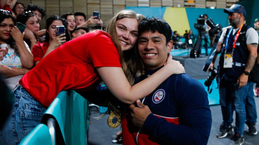 Un día que jamás olvidará: Jorge Carinao le pidió matrimonio a su pareja tras ganar el oro en Santiago 2023