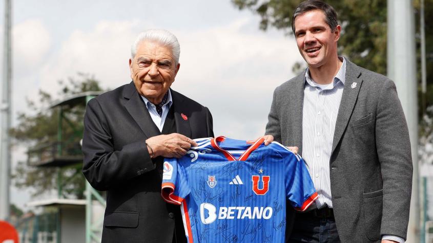 Don Francisco confesó su fanatismo por la U en amarga derrota ante Everton: "Siempre he sido hincha"