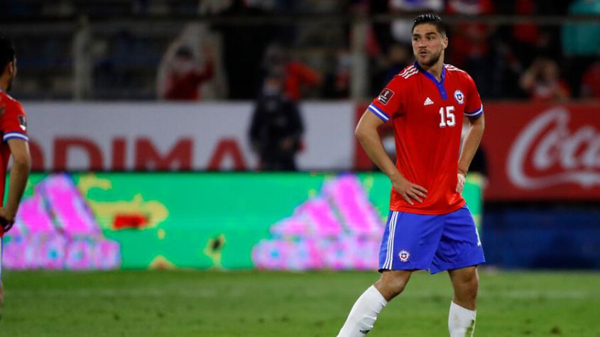 Problemas para La Roja: Francisco Sierralta se lesionó y será baja para las Eliminatorias