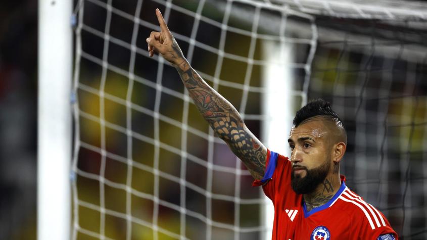 La joven figura del fútbol chileno que encandila a Arturo Vidal: “Es el que viene detrás de Charles Aránguiz y de mí”