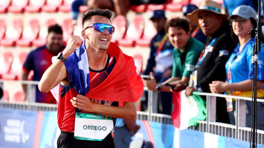 "Sacrifiqué muchas cosas": La tremenda emoción de Mauricio Orrego tras alcanzar el oro en el para atletismo 