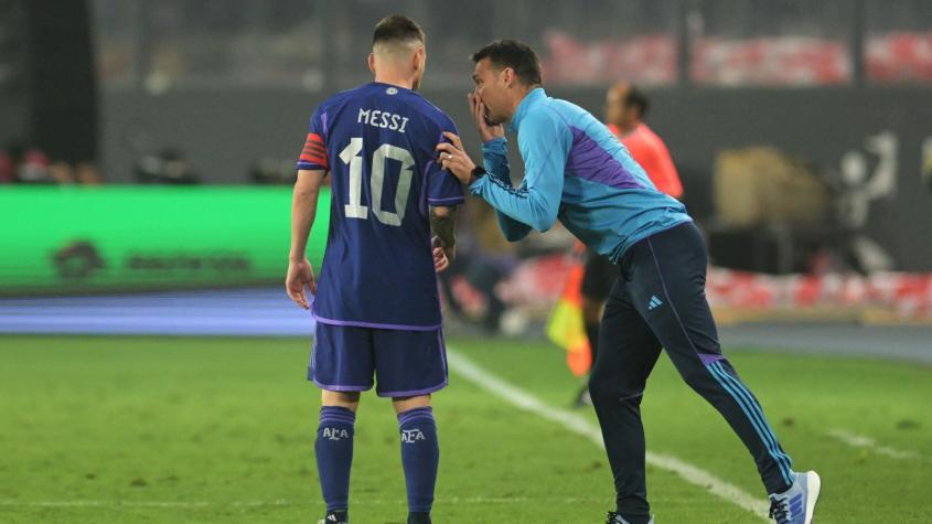 Lionel Messi y Lionel Scaloni - Créditos: AFP