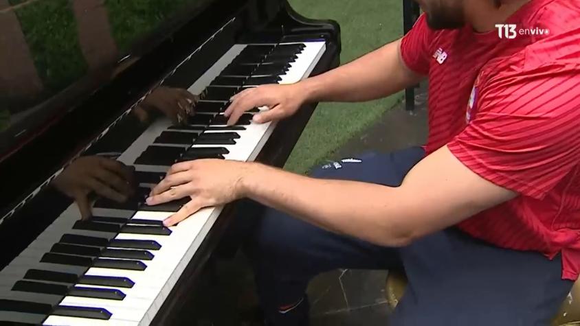 VIDEO | ¡Se pasó! Lucas Nervi mostró toda su versatilidad tocando piano en Canal 13