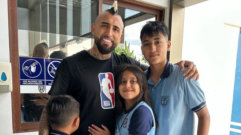 Arturo Vidal junto a sus hijos - Créditos: Instagram
