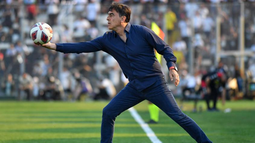 Gustavo Quinteros presentó proyecto en otro club y se aleja de Colo Colo: "Muy interesante"