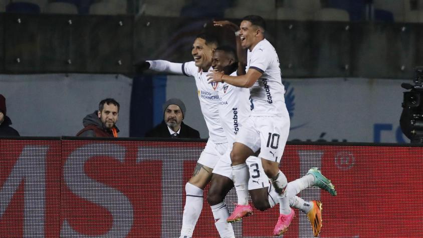 Colo Colo busca convencer a Luis Zubeldía con el fichaje de un histórico goleador sudamericano