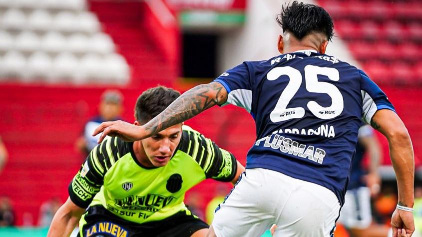 Suena en Colo Colo: revelan que goleador argentino cruzó la cordillera para continuar su carrera en Chile