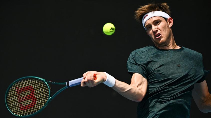 Nicolás Jarry cayó a cinco sets en el Australian Open - AFP