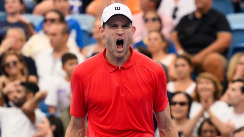 Jarry protagoniza una increíble remontada en Australia y se mete en cuartos de final del ATP de Adelaida