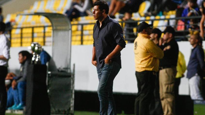 La desoladora estadística de Almirón enfrentando a Godoy Cruz que preocupa a los hinchas de Colo Colo