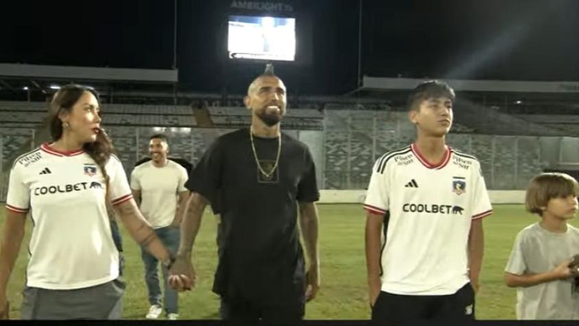 Con su hijo Alonso y Sonia abrazados: la foto más emotiva de Arturo Vidal en su regreso a Colo Colo
