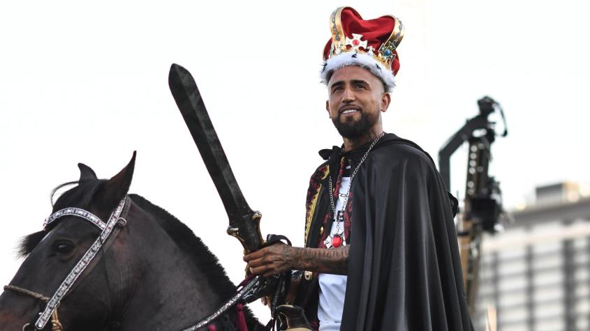"Insólita" y "Surrealista": Presentación de Arturo Vidal da la vuelta al mundo y la prensa internacional reacciona