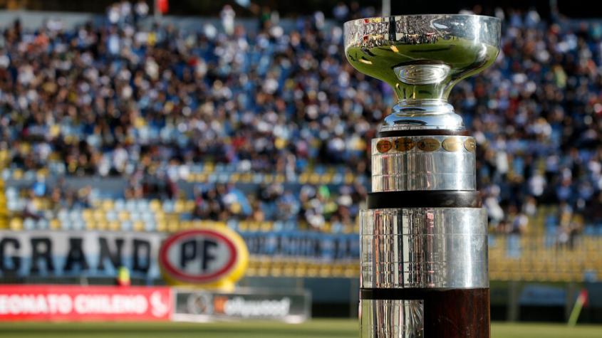 Carabineros redujo el aforo de la Supercopa - Crédito: Photosport.