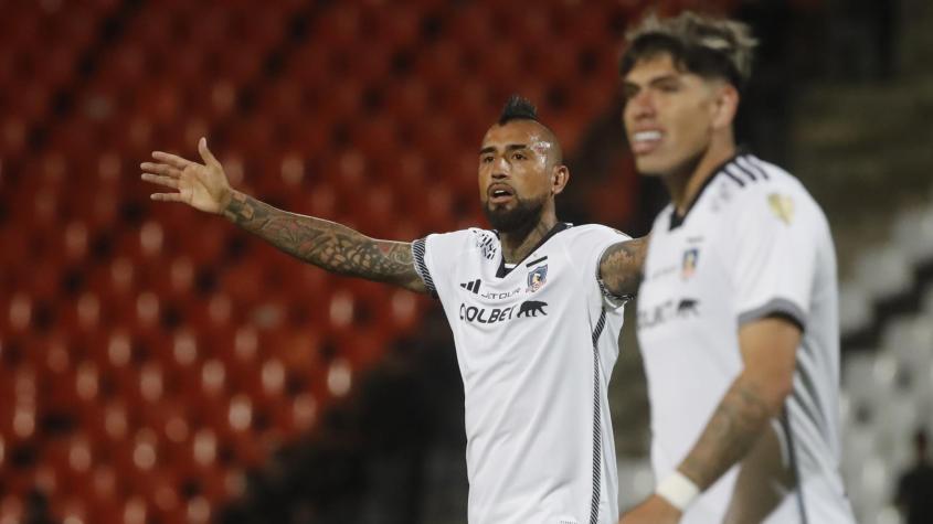 “En modo DT”: El gesto de Arturo Vidal que se robó todas las miradas en el triunfo de Colo Colo ante Godoy Cruz