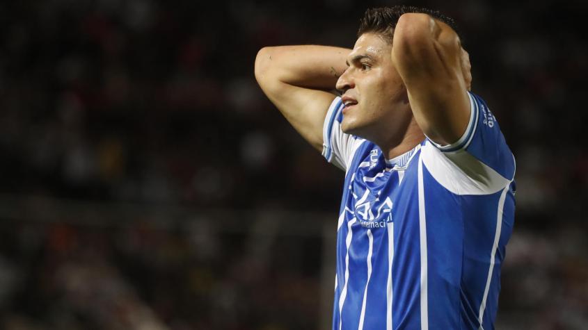 Hinchas de Colo Colo se burlan de Thomas Galdames tras triunfo ante Godoy Cruz: "Sigue sin pillar a Zavala..."