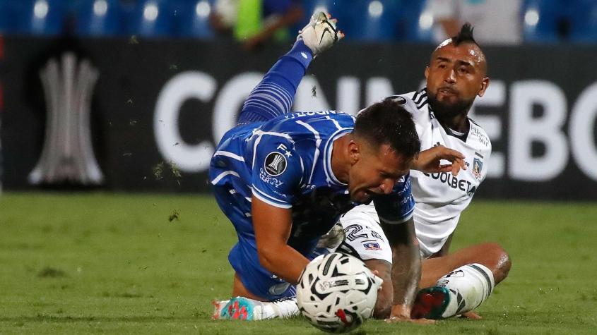 Fue denunciado por estafa: Colo Colo será dirigido por polémico árbitro uruguayo en Copa Libertadores