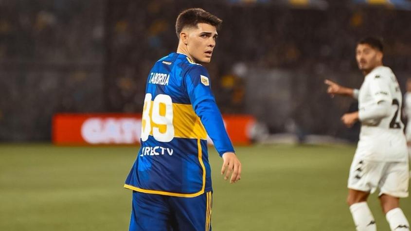 Colo Colo va por un volante argentino ante la posible salida de Carlos Palacios a Boca Juniors