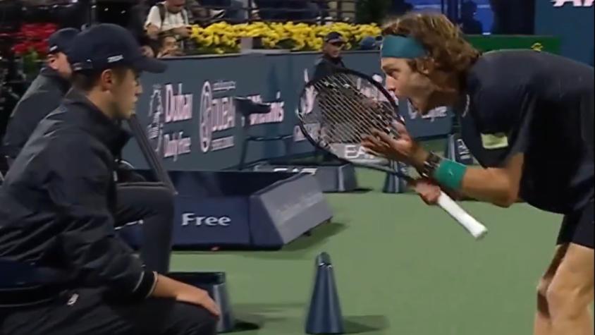 Rublev perdió el control en Dubai y fue descalificado por insultar duramente a un juez de línea