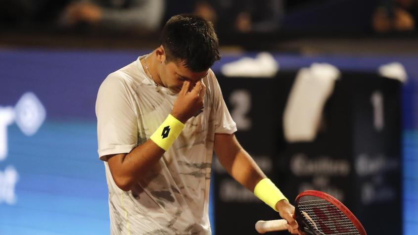 Tomás Barrios no cumplió con el cartel de favorito y se despidió en su debut en el Challenger de Santiago