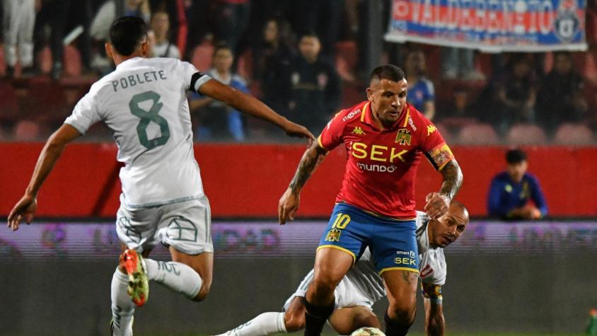 La polémica jugada donde los hinchas de Unión Española pedían penal ante U de Chile