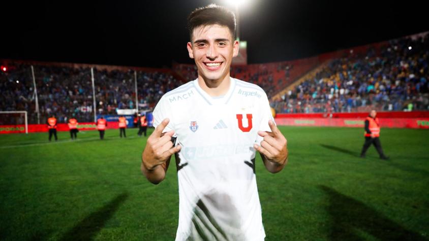 Gustavo Álvarez queda encantado con el debut de David Retamal: "Fue sólido..."
