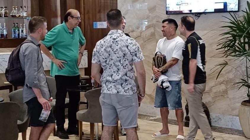 Gary Medel se olvida de la UC y se reúne con dirigentes de Colo Colo en Brasil