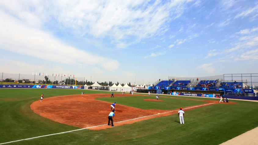 Canchas de béisbol en la comuna de Cerrillos - Photosport