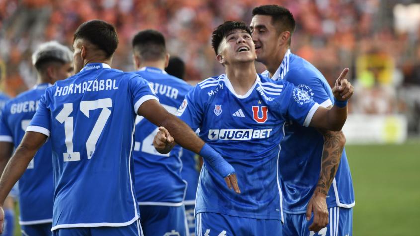 Gustavo Álvarez le mete presión a Azul Azul y adelanta inminente renovación de figura de U de Chile