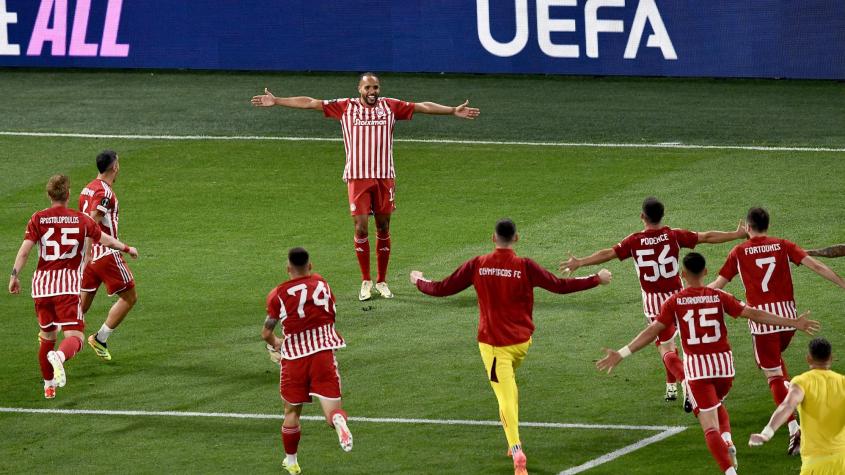 Olympiacos le ganó a Fiorentina en el alargue y se consagró campeón de la Conference League