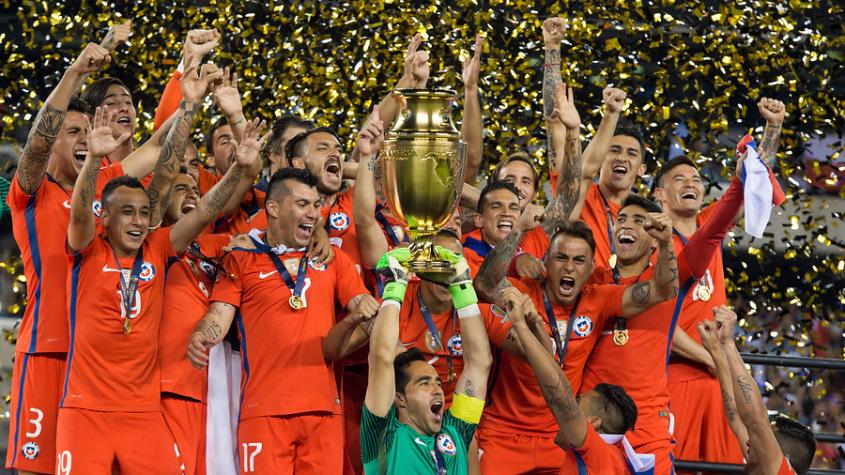 Se reencontrarían con Arturo Vidal: Los dos bicampeones de América con la Roja que suenan en Colo Colo
