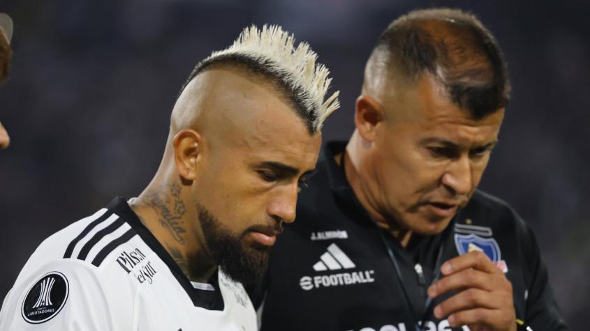 Jorge Almirón y Arturo Vidal - Créditos: Photosport